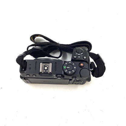 【全額返金保証】【最速発送】Nikon デジタル一眼 Z30 ボディ 美品 動作確認済