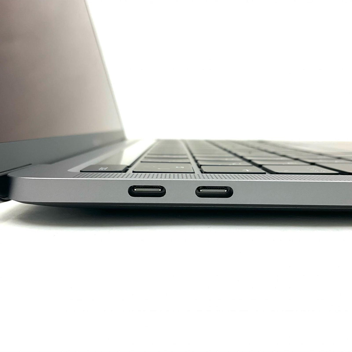 【全額返金保証】【最速発送】Apple MacBook Pro 13.3インチ 2022 Apple M2 8GB 512GB スペースグレイ 100% 美品 動作確認済