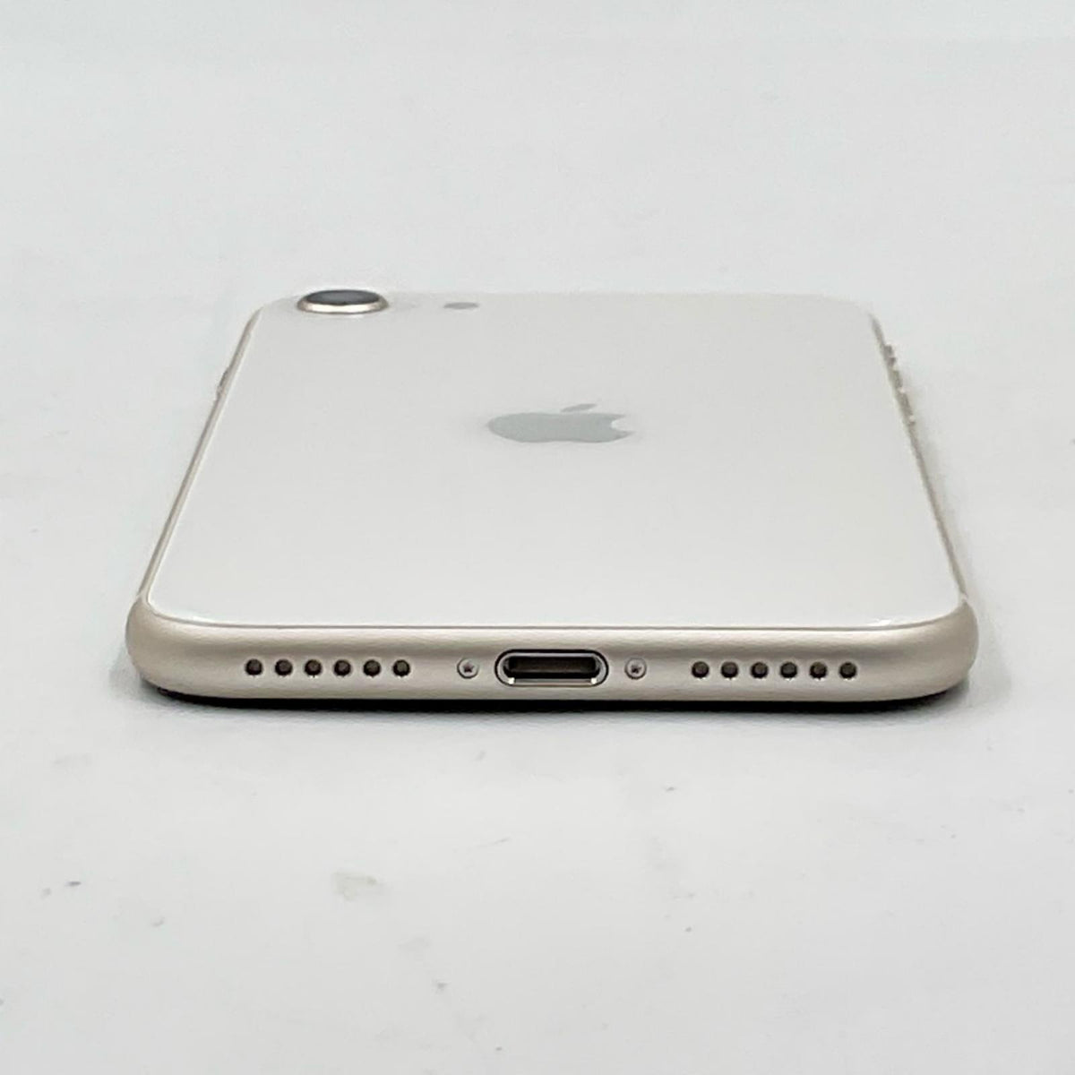 【全額返金保証】【最速発送】Apple iPhone iPhone SE（第3世代） 64GB スターライト Softbank SIMフリー 白ロム 美品 動作確認済 83%