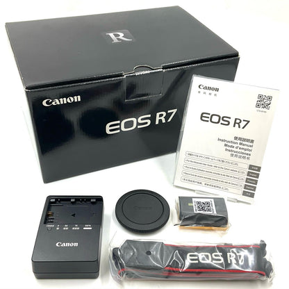 【全額返金保証】【最速発送】Canon デジタル一眼 EOS R7 ボディ ブラック 美品 動作確認済