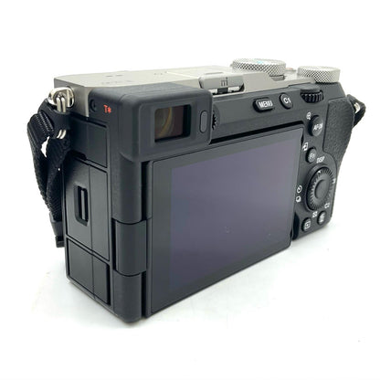 【全額返金保証】【最速発送】Sony デジタル一眼 α7C II ILCE-7CM2 ボディ シルバー 超美品 動作確認済