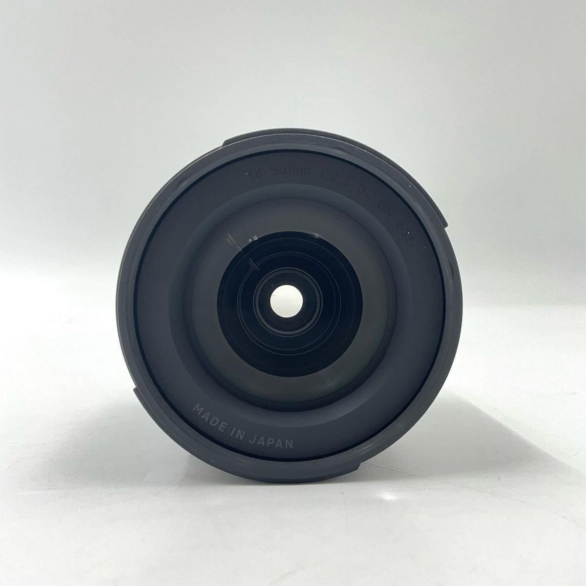 【全額返金保証】【最速発送】SIGMA 18-50mm F2.8 DC DN [ソニーE用] 美品 動作確認済