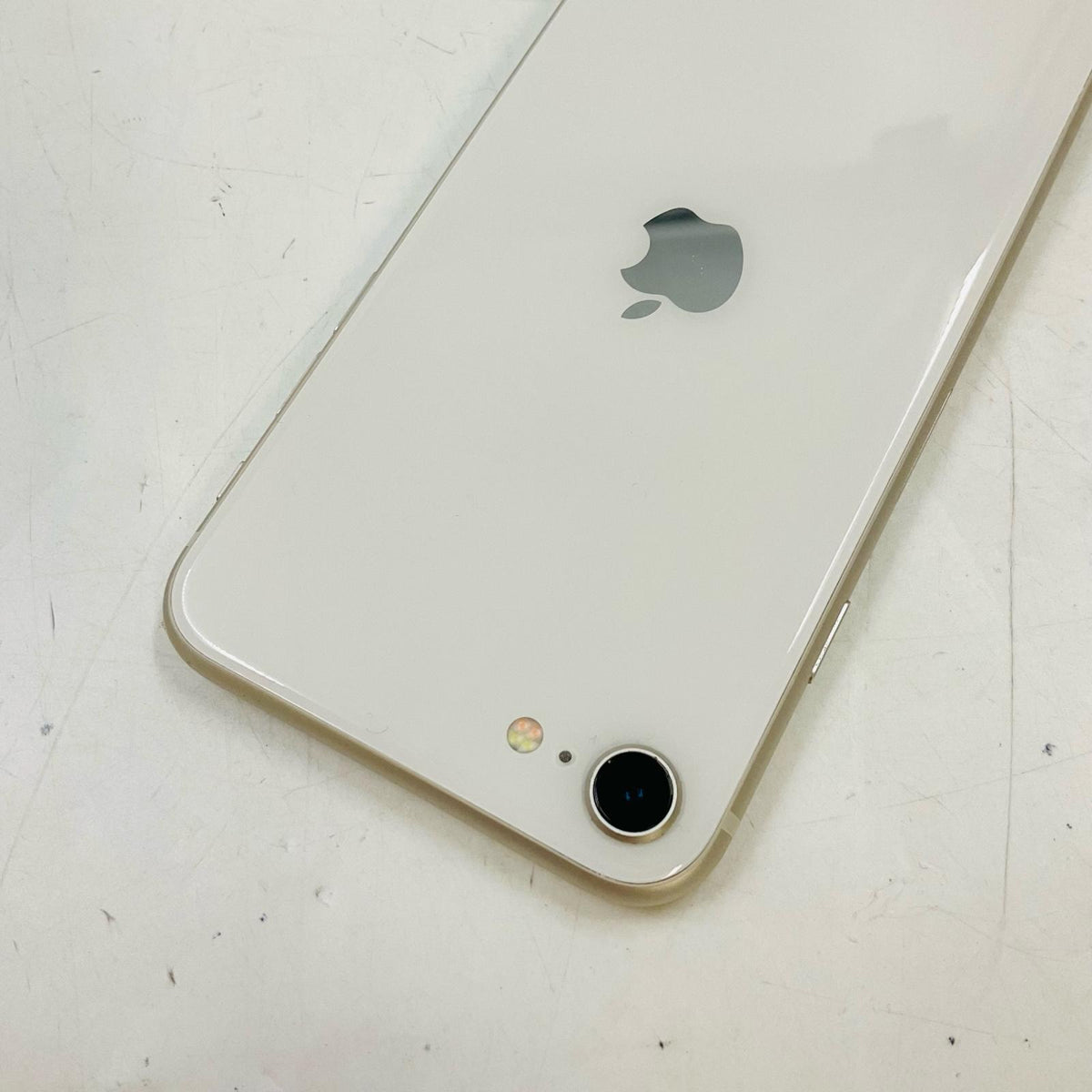 【全額返金保証】【最速発送】Apple iPhone iPhone SE（第3世代） SE（第3世代） 128GB ホワイト SIMフリー 白ロム 動作確認済 84%
