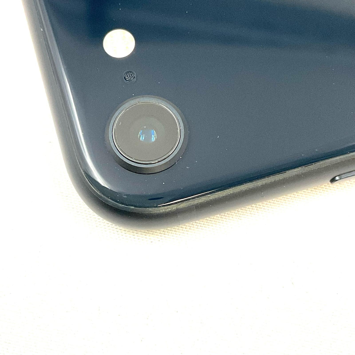 【全額返金保証】【最速発送】Apple iPhone SE（第3世代） 64GB Softbank SIMフリー 白ロム 動作確認済 89%