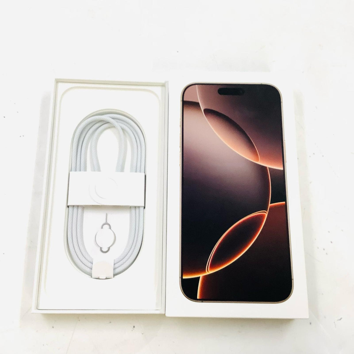 【全額返金保証】【最速発送】Apple iPhone iPhone Pro Max 16 1TB デザートチタニウム SIMフリー 白ロム 超美品 動作確認済 100%