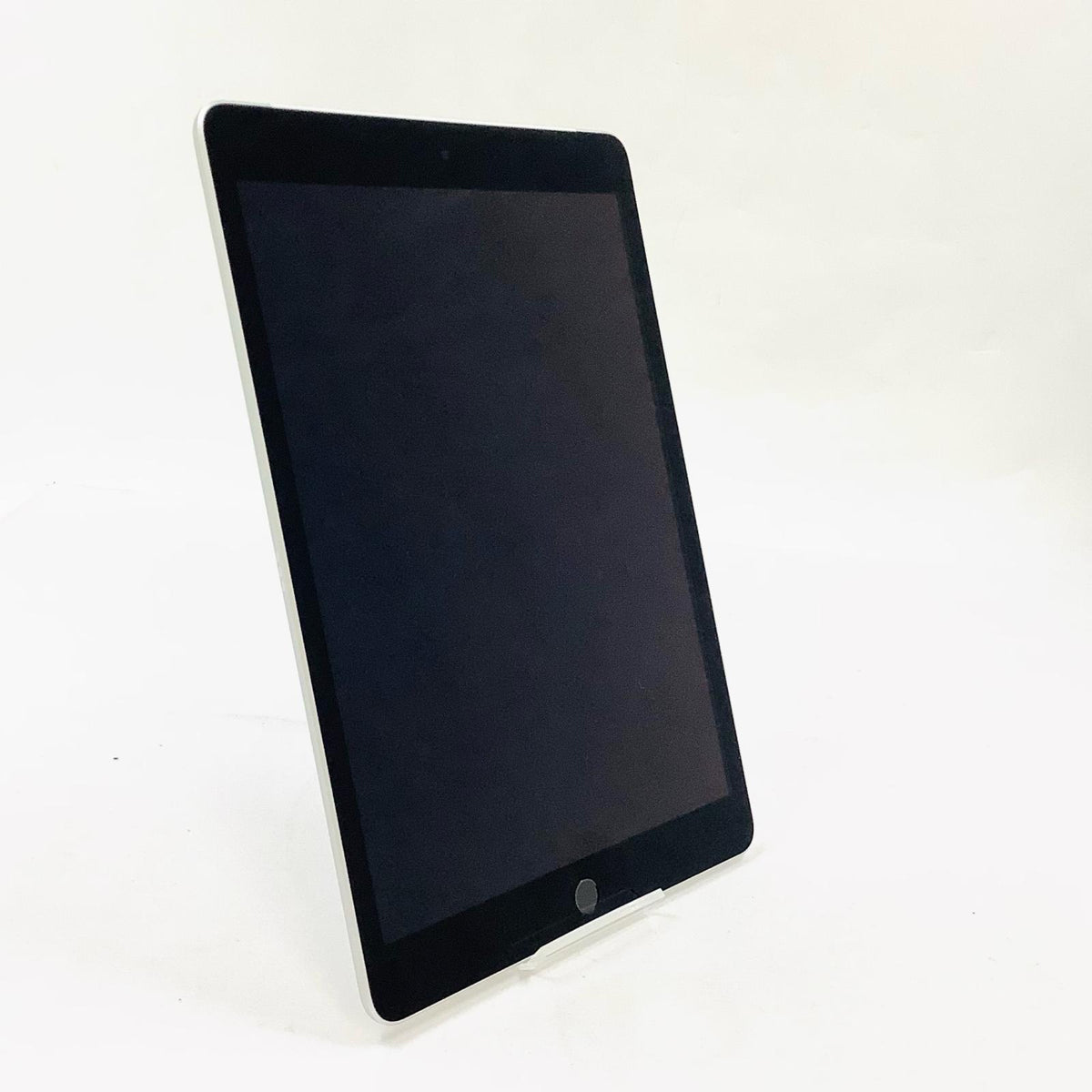 【全額返金保証】【最速発送】Apple iPad iPad 10.2インチ 第9世代 64GB シルバー WiFi+Cellular Softbank 超美品 動作確認済