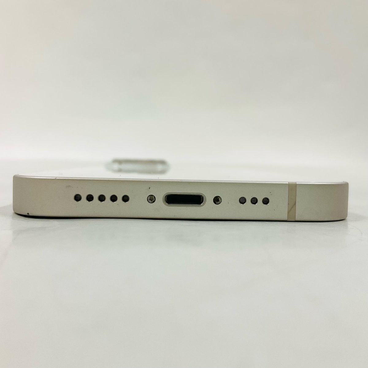 【全額返金保証】【最速発送】Apple iPhone iPhone 14 128GB スターライト au 白ロム 美品 動作確認済 86%