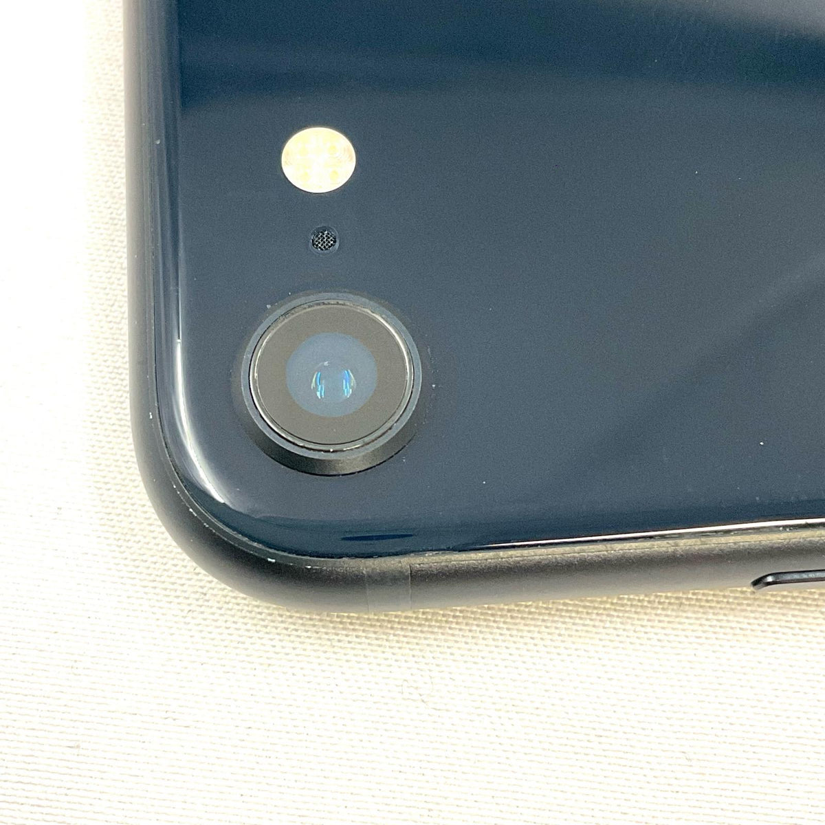 【全額返金保証】【最速発送】Apple iPhone iPhone SE（第3世代） 64GB Softbank SIMフリー 白ロム 動作確認済 94%