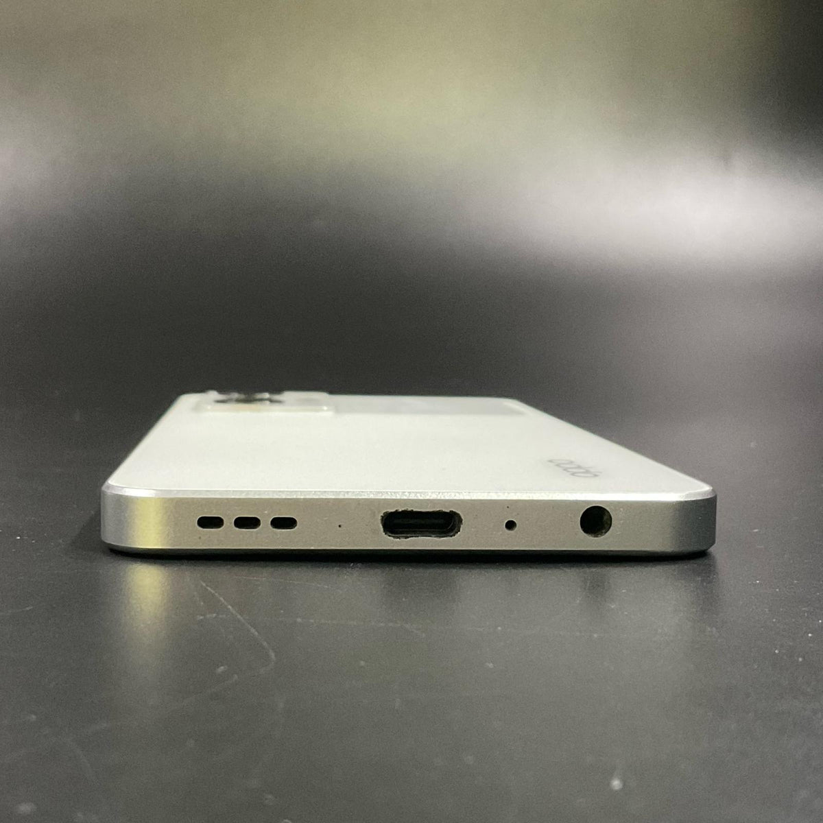 【全額返金保証】【最速発送】OPPO Reno 9 A 128GB ホワイト SIMフリー A301OP 白ロム 美品 動作確認済