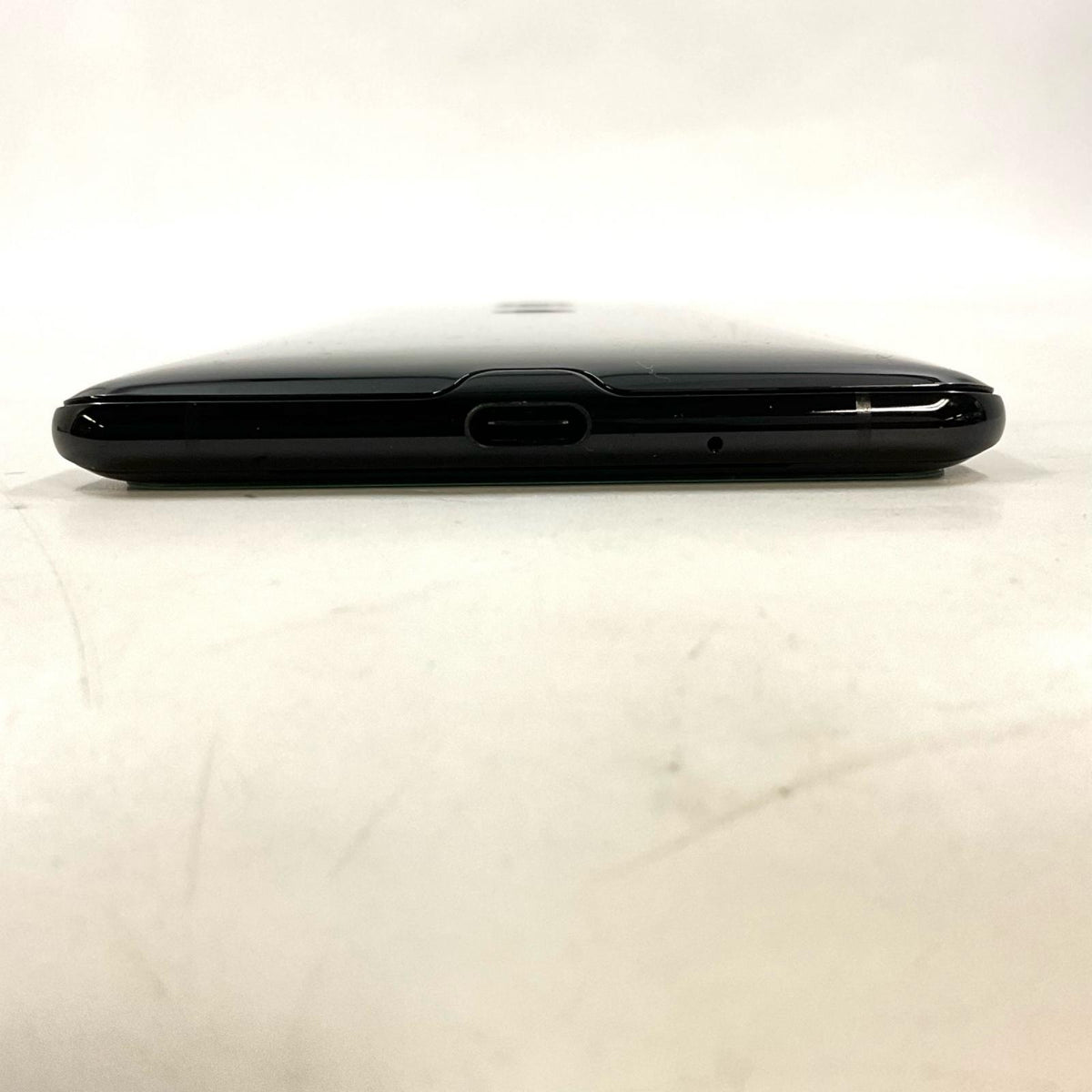 【全額返金保証】【最速発送】Sony Xperia XZ3 64GB ブラック au SIMフリー SOV39 白ロム 美品 動作確認済