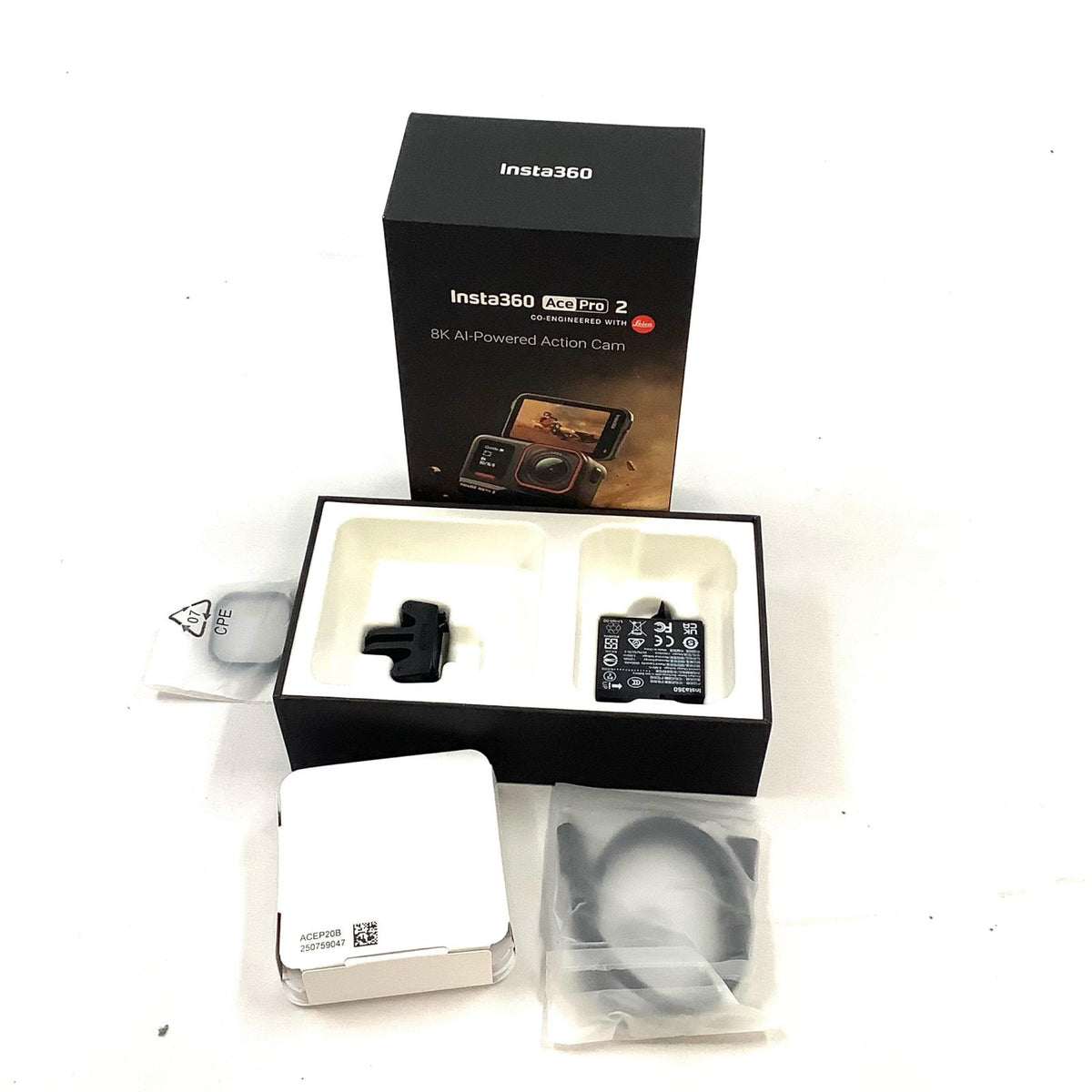 【全額返金保証】【最速発送】Insta360 Ace Pro 2 [ブラック] 美品 動作確認済