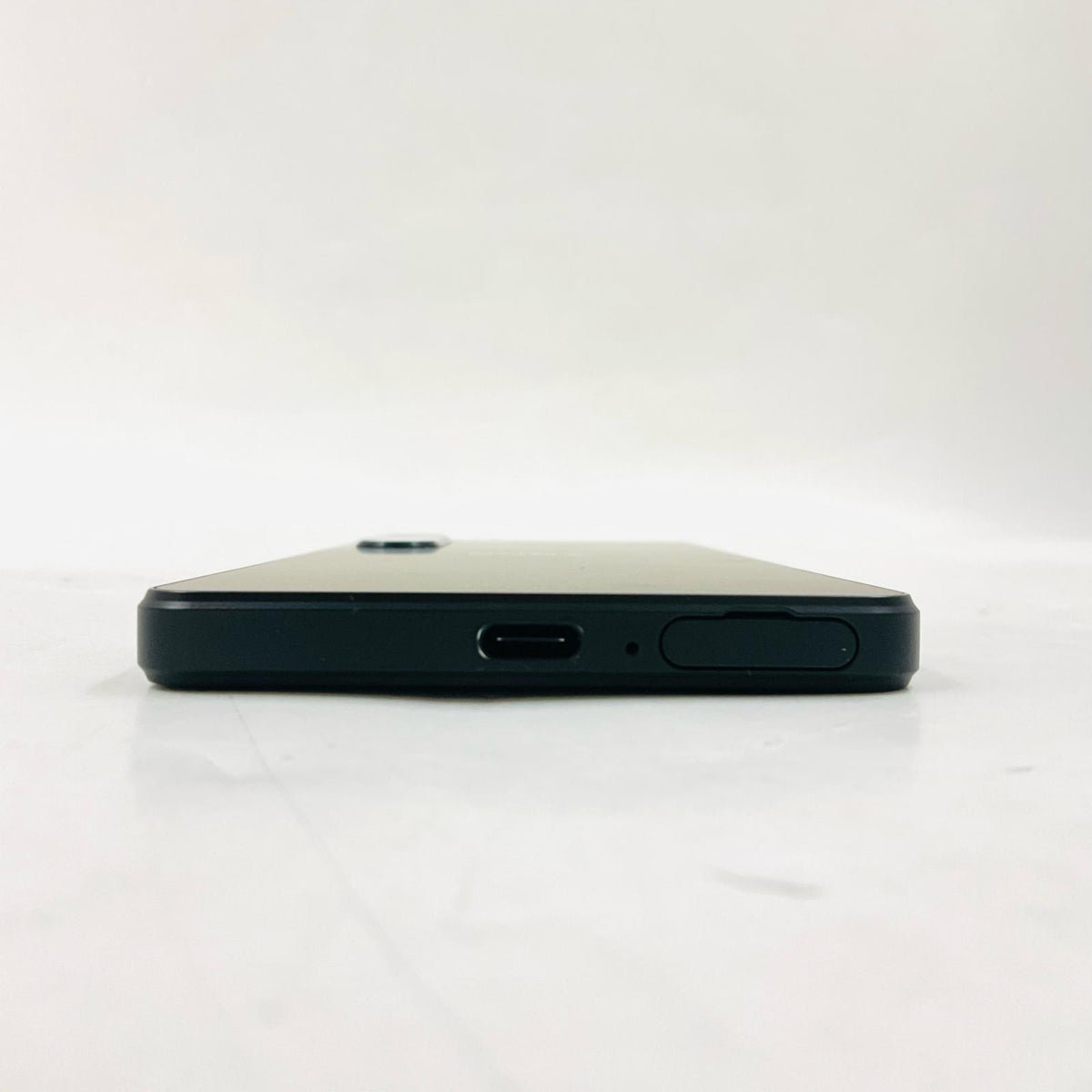 【最速発送】Sony Xperia 1 IV 256GB ブラック au SOG06 白ロム【難有】