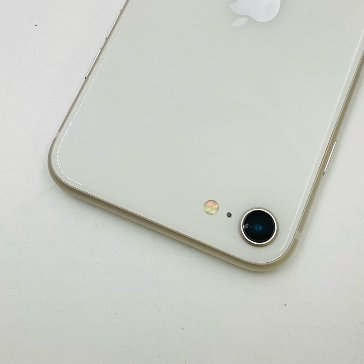 【最速発送】Apple iPhone iPhone SE（第3世代） 64GB スターライト Softbank 白ロム【難有】 74%