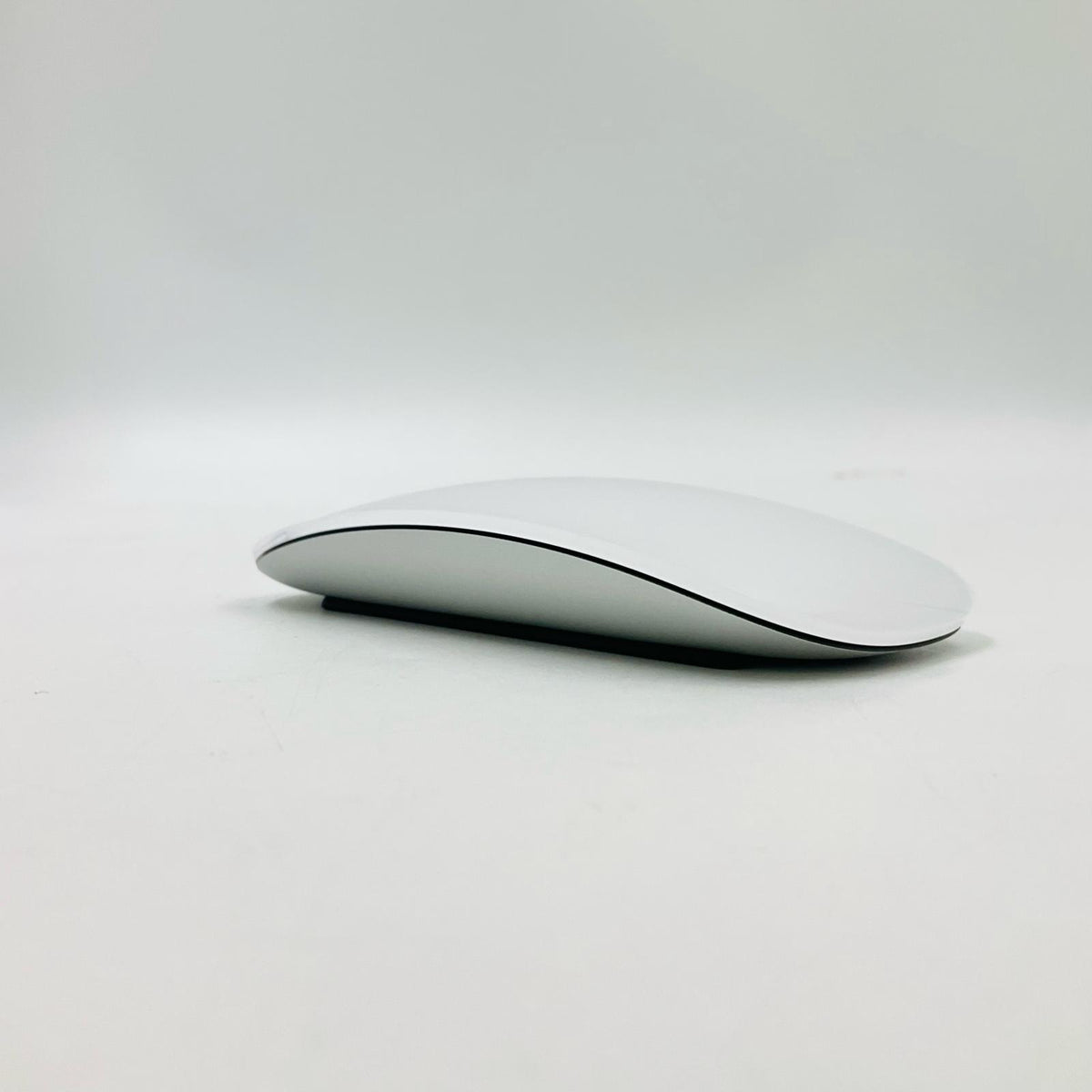 【全額返金保証】【最速発送】Apple Magic Mouse MK2E3J/A A1657 美品 動作確認済