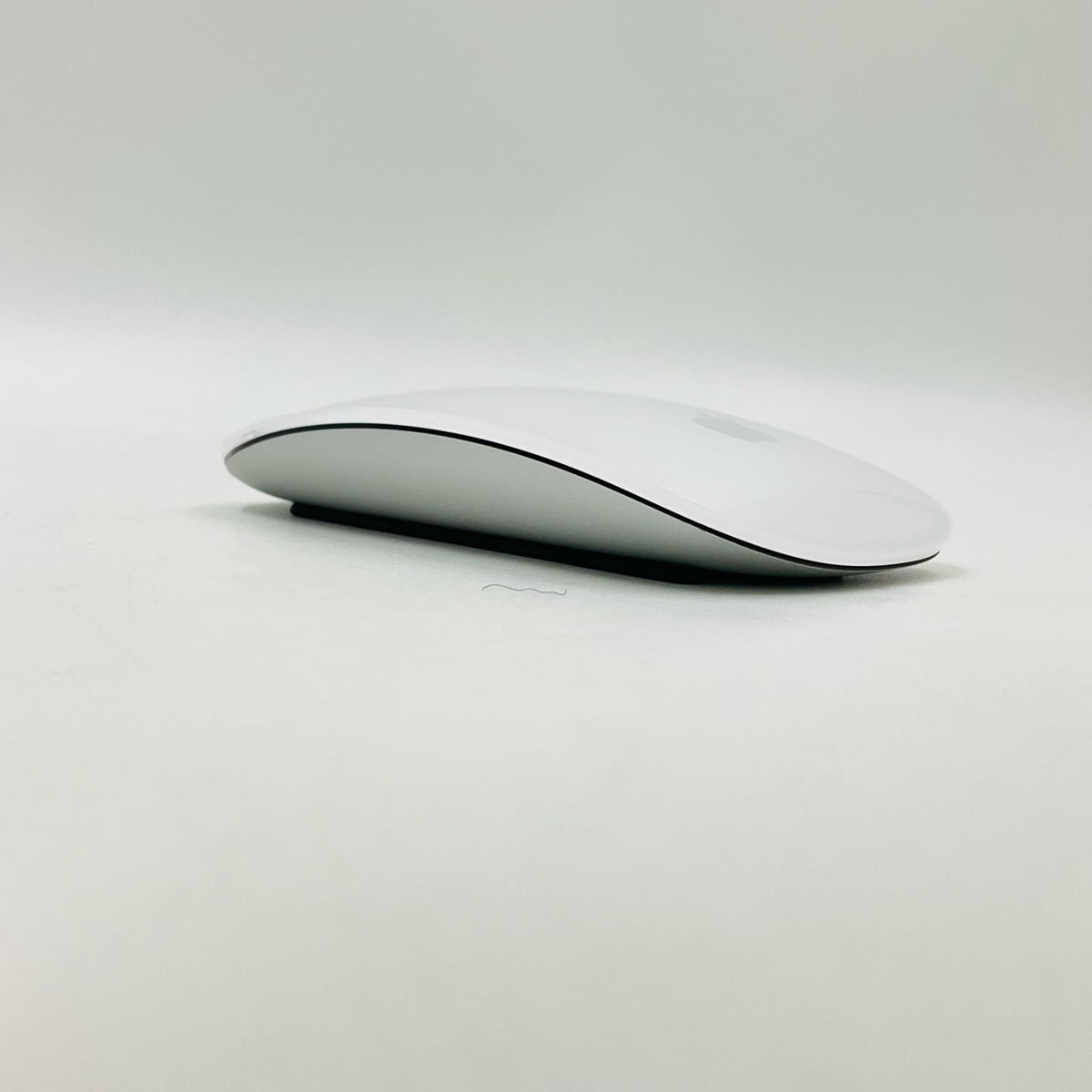【全額返金保証】【最速発送】Apple Magic Mouse MK2E3J/A A1657 美品 動作確認済