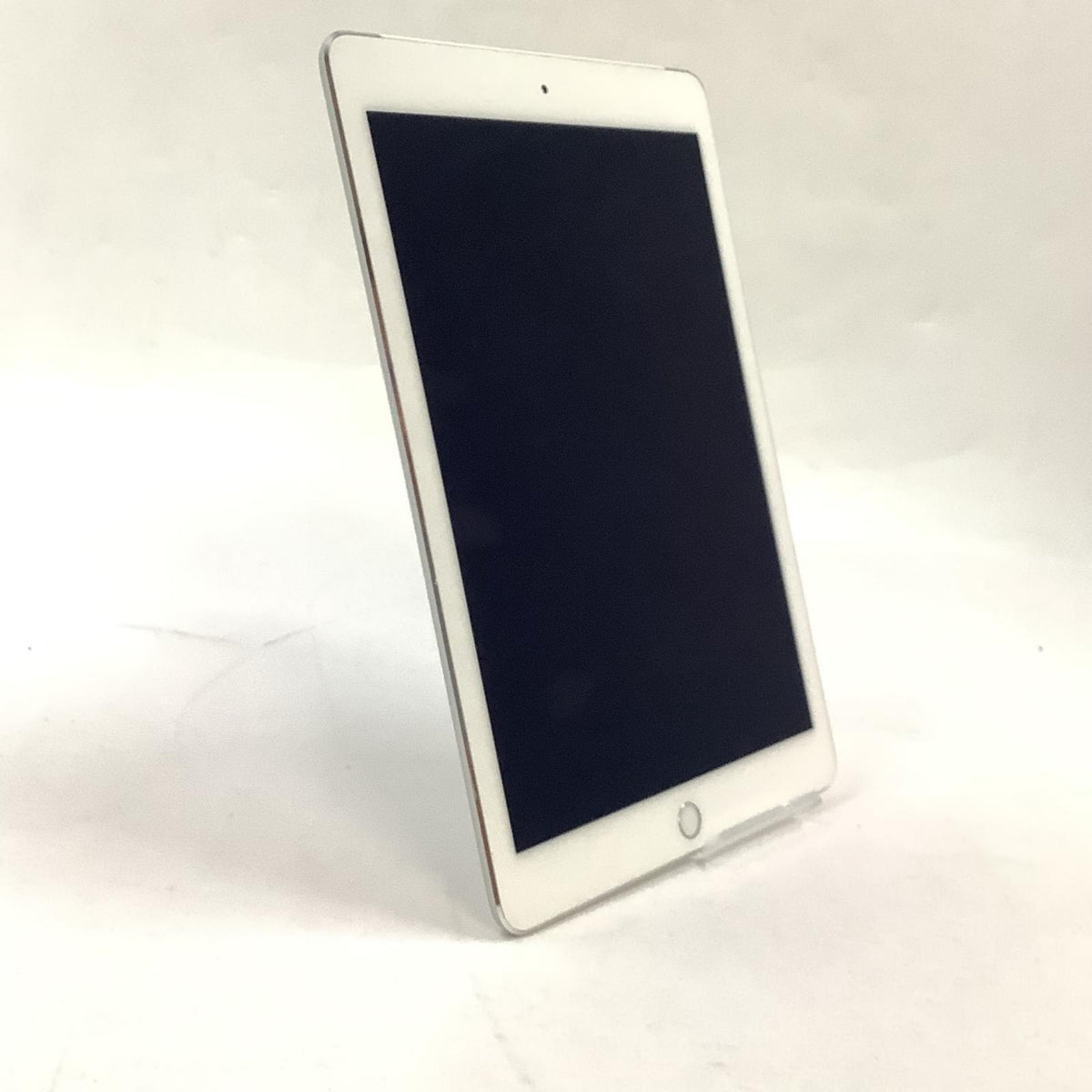 【全額返金保証】【最速発送】Apple iPad Air 9.7インチ 第2世代 128GB シルバー WiFi+Cellular Softbank 白ロム 動作確認済