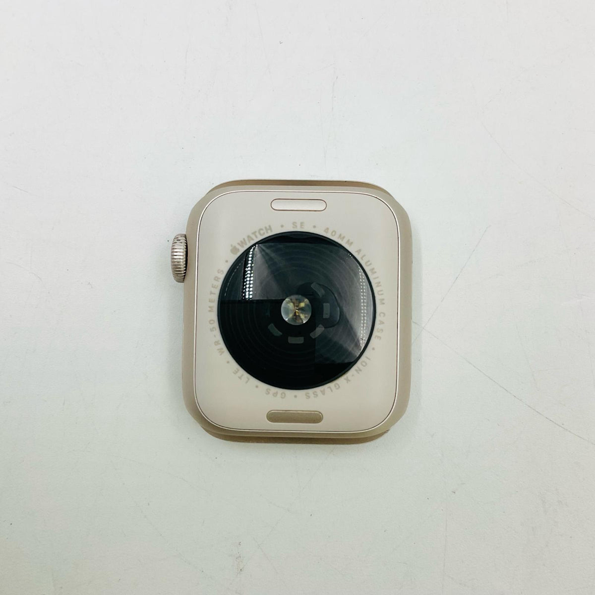 【全額返金保証】【最速発送】Apple Watch SE 第2世代 アルミニウム 40mm GPS+Cellular 白ロム 86% 美品 動作確認済
