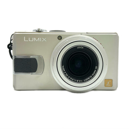 【全額返金保証】【最速発送】Panasonic コンパクトデジタルカメラ LUMIX DMC-LX2 シルバー 美品 動作確認済