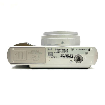 【全額返金保証】【最速発送】Panasonic コンパクトデジタルカメラ LUMIX DMC-LX2 シルバー 美品 動作確認済