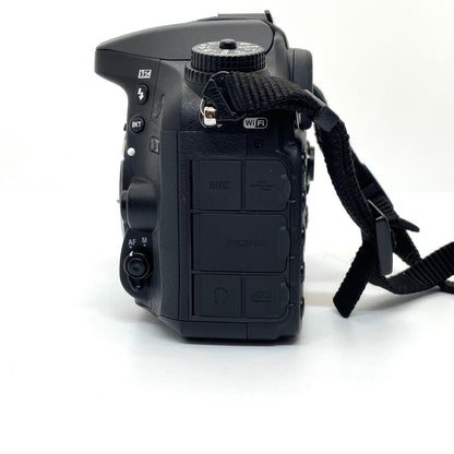【全額返金保証】【最速発送】Nikon デジタル一眼 D7200 ボディ ブラック 美品 動作確認済