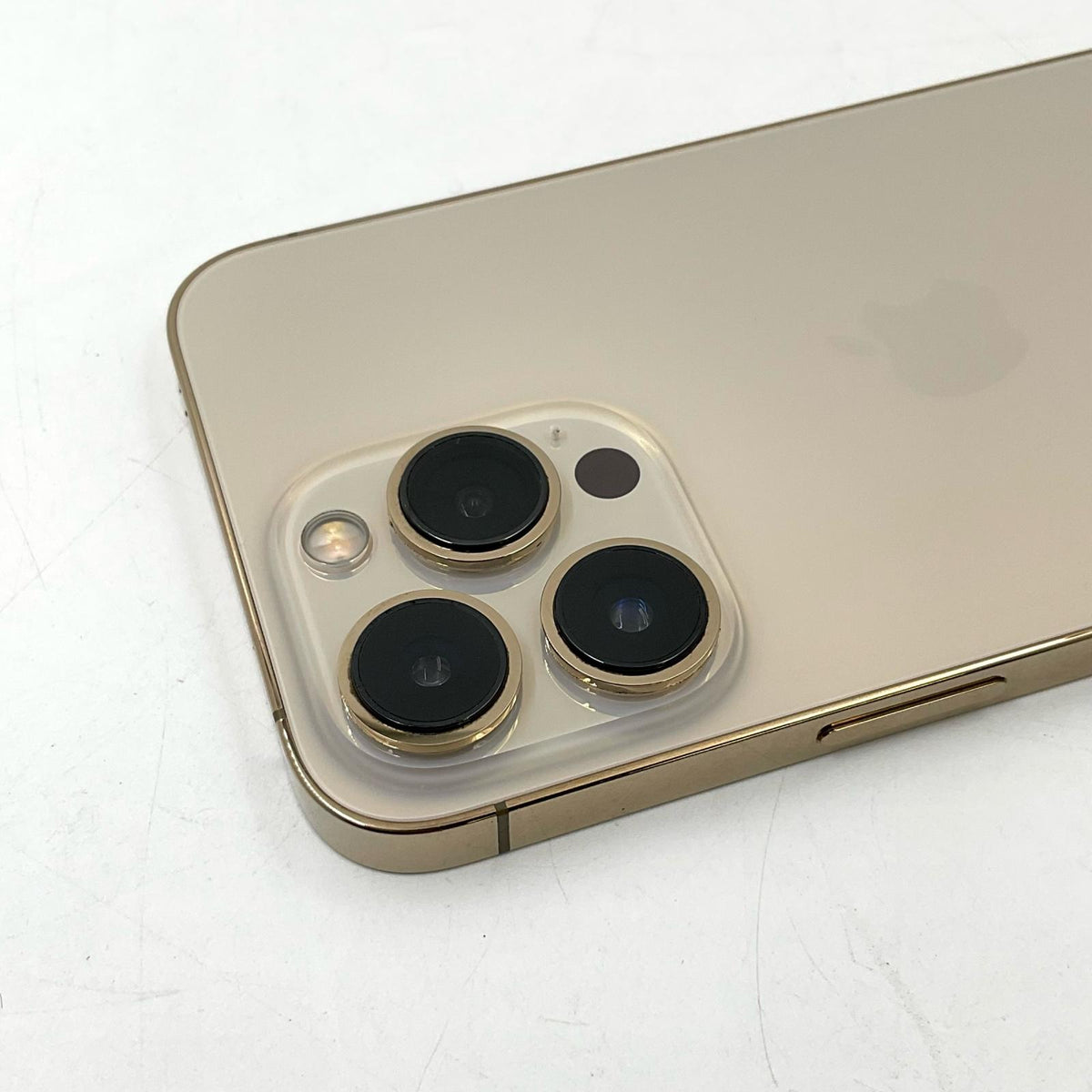 【全額返金保証】【最速発送】Apple iPhone iPhone 13 Pro 256GB ゴールド Softbank SIMフリー 白ロム 動作確認済 82%