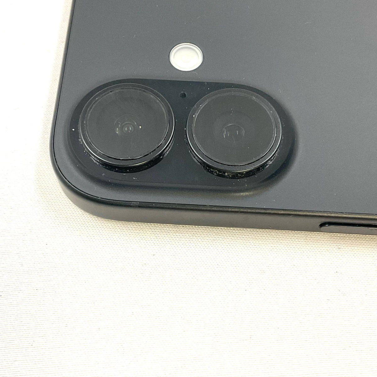 【全額返金保証】【最速発送】Apple iPhone iPhone 16 128GB ブラック au SIMフリー 白ロム 美品 動作確認済 99%