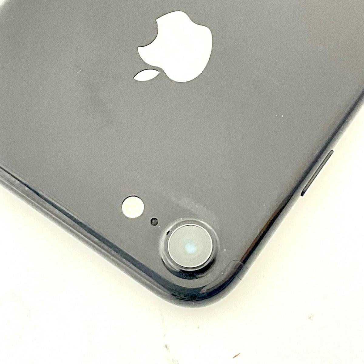【全額返金保証】【最速発送】Apple iPhone iPhone 7 128GB ジェットブラック docomo 白ロム 動作確認済 82%