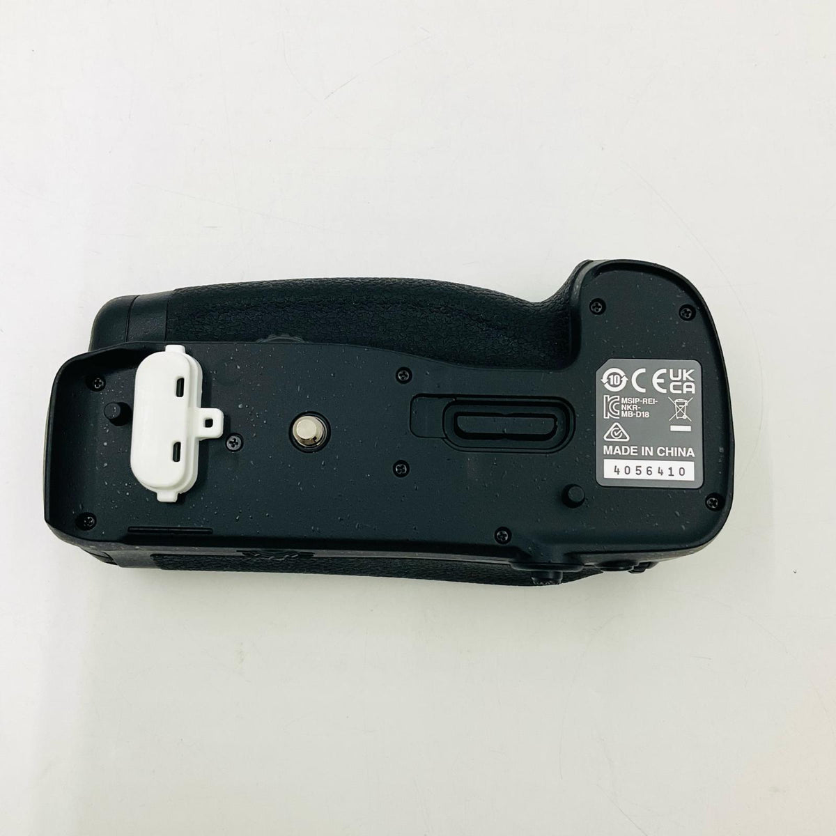 【全額返金保証】【最速発送】Nikon MB-D18 マルチバッテリーパック 動作確認済