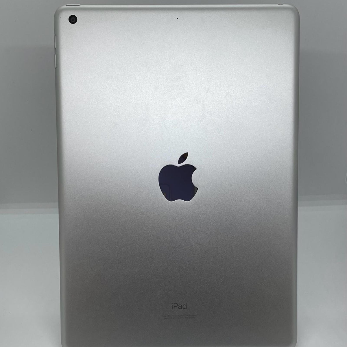 【全額返金保証】【最速発送】Apple iPad iPad 10.2インチ 第9世代 64GB シルバー Wi-Fi 動作確認済