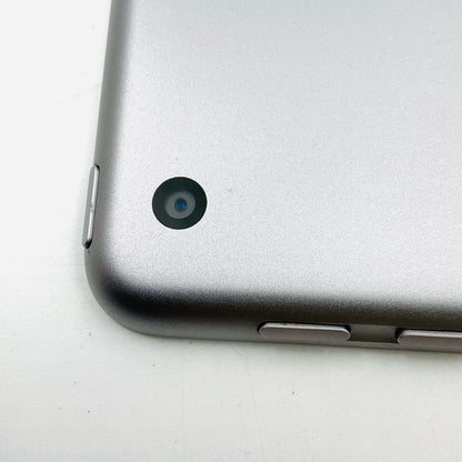 【全額返金保証】【最速発送】Apple iPad iPad 9.7インチ 第5世代 32GB スペースグレイ Wi-Fi 動作確認済