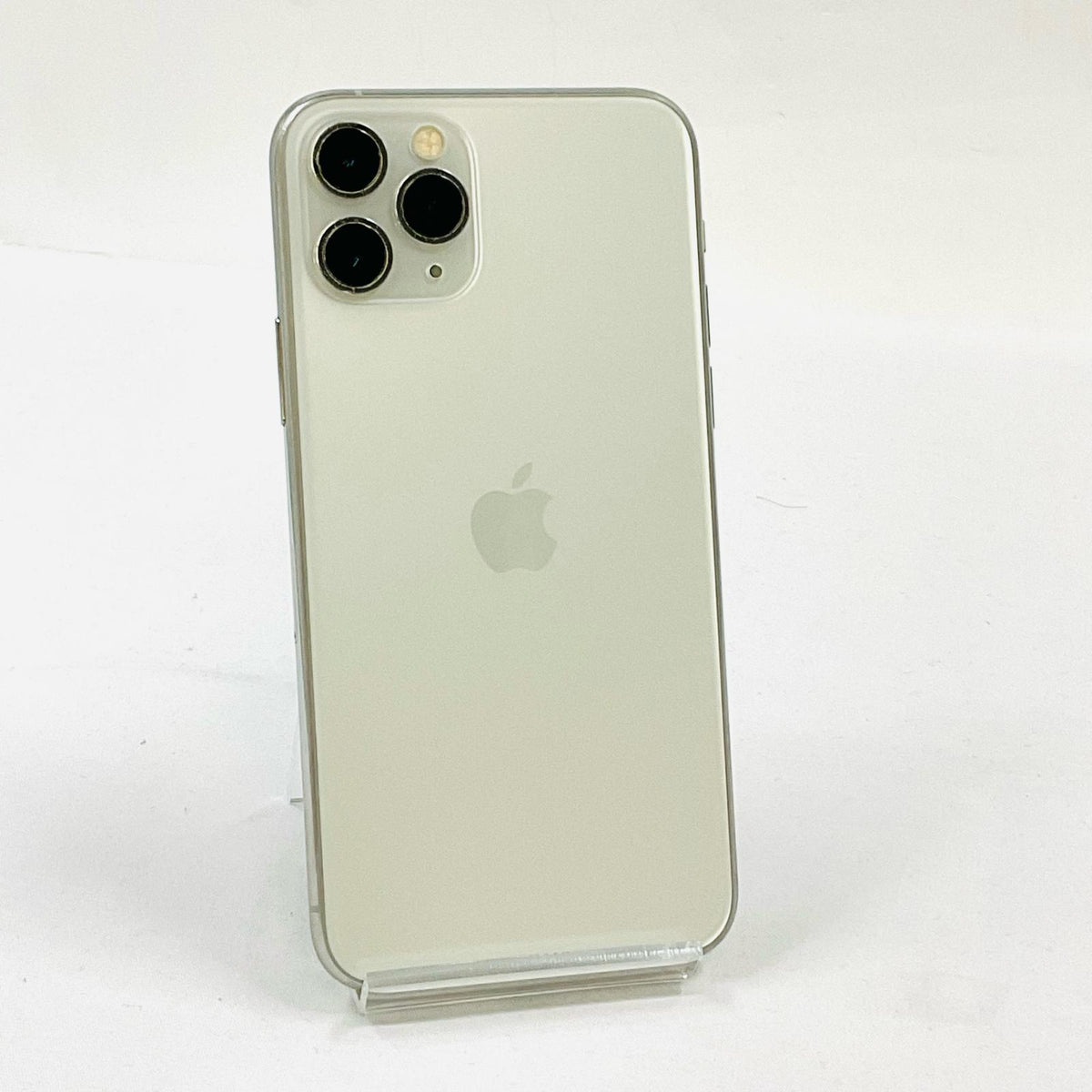 【全額返金保証】【最速発送】Apple iPhone iPhone 11 Pro 64GB シルバー au 白ロム 動作確認済 73%