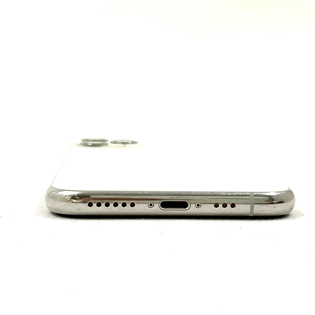 【全額返金保証】【最速発送】Apple iPhone iPhone 11 Pro 64GB シルバー au 白ロム 動作確認済 73%