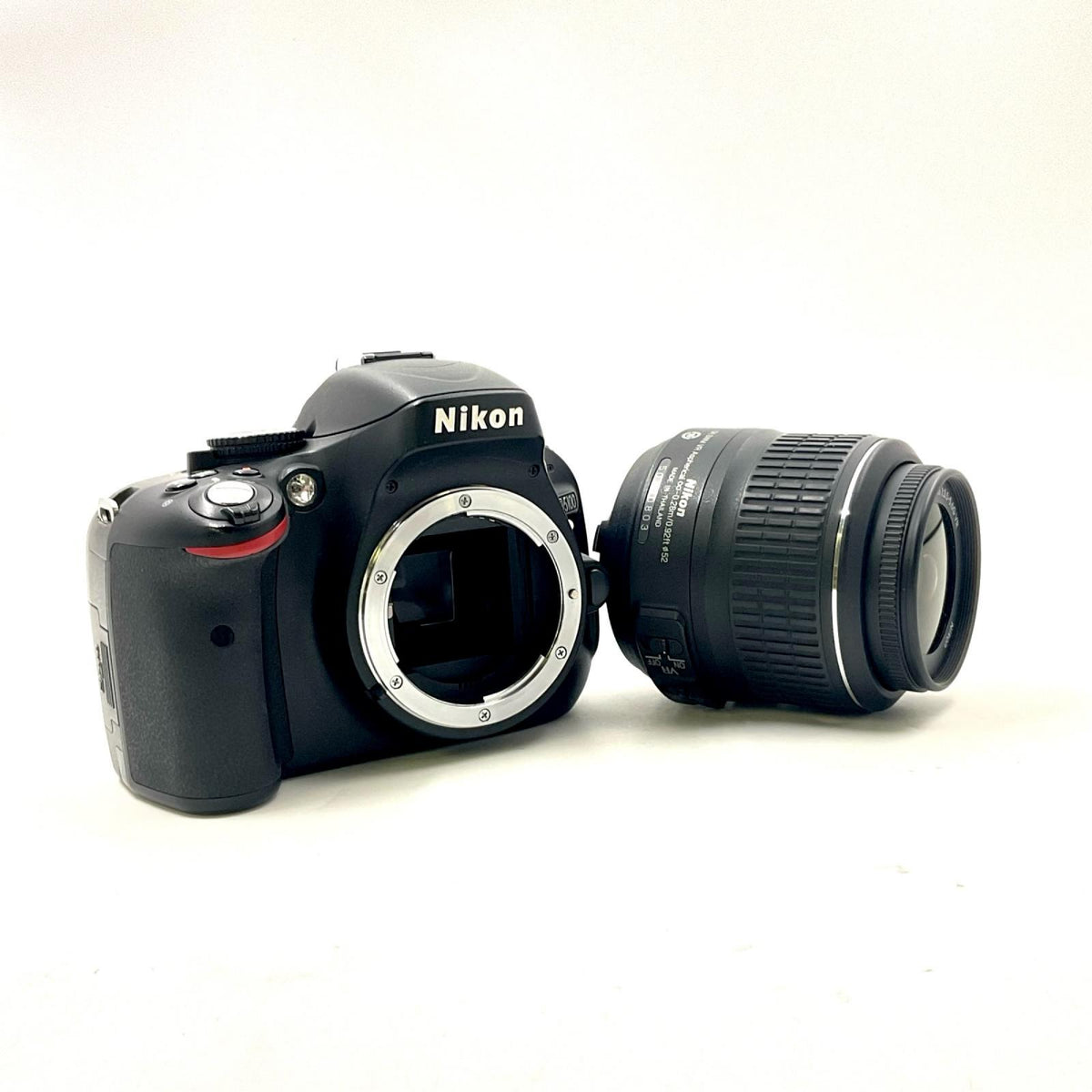 【全額返金保証】【最速発送】Nikon デジタル一眼 ニコン D5100 18-55 VR レンズキット ブラック 美品 動作確認済