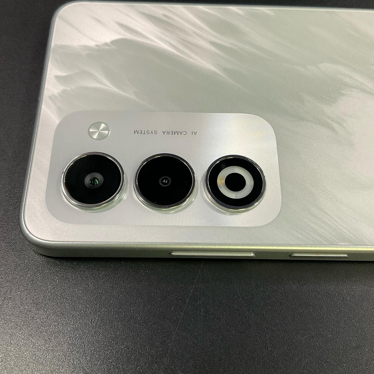 【全額返金保証】【最速発送】OPPO A 5 5G 128GB ホワイト au OPG06 白ロム 美品 動作確認済