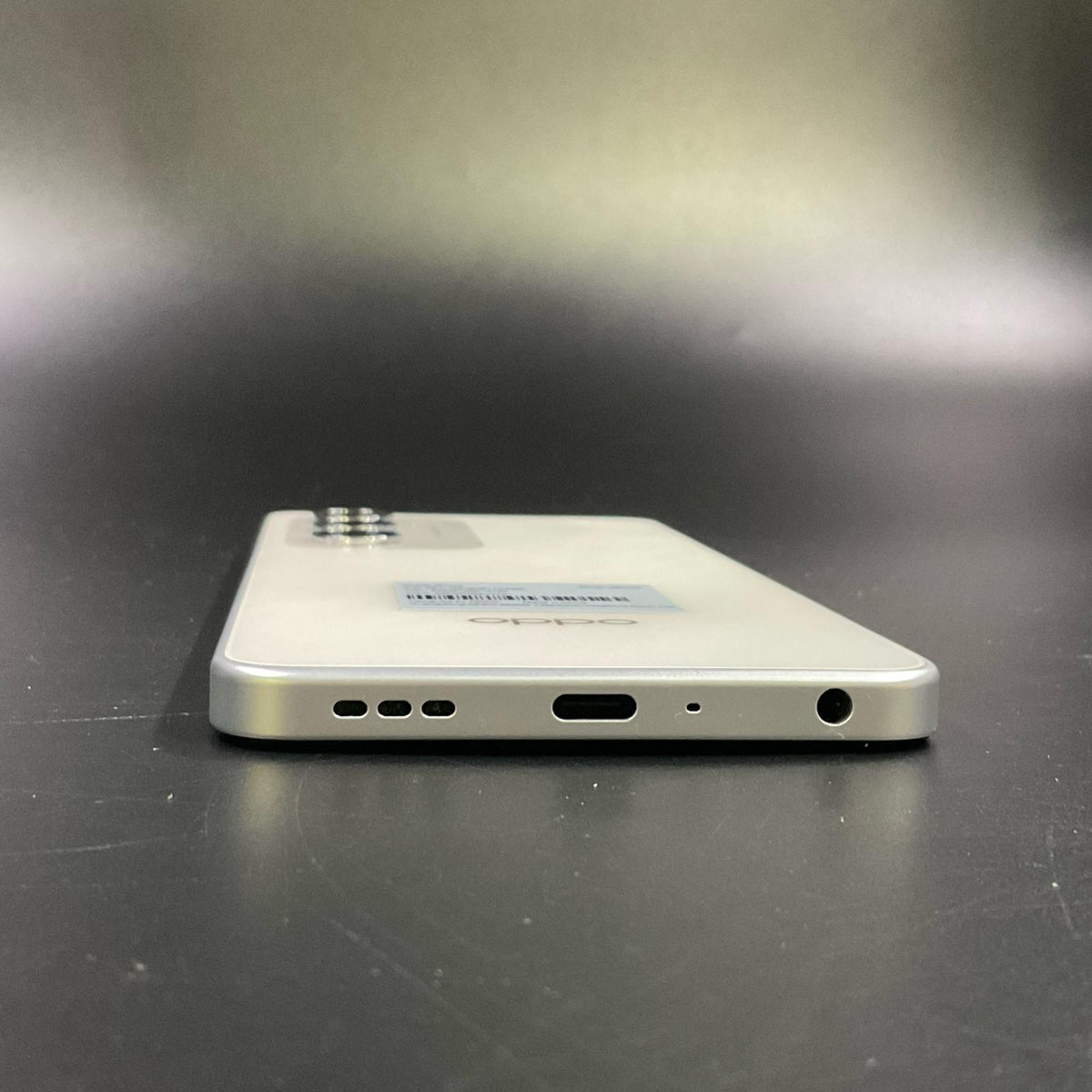 【全額返金保証】【最速発送】OPPO A 5 5G 128GB ホワイト au OPG06 白ロム 美品 動作確認済