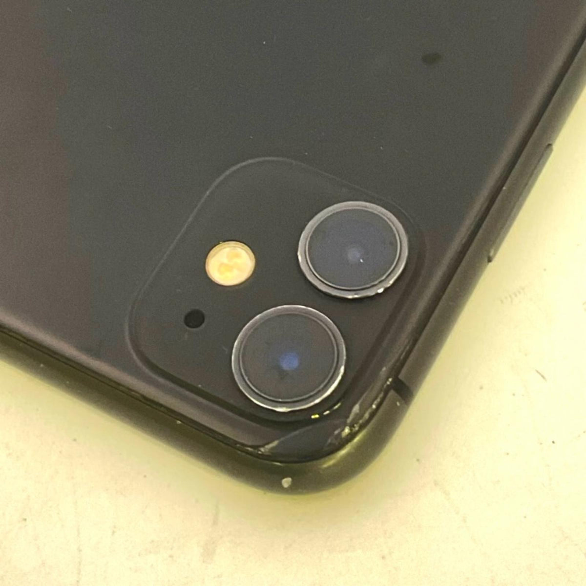 【最速発送】Apple iPhone iPhone 11 64GB ブラック SIMフリー【難有】 72%