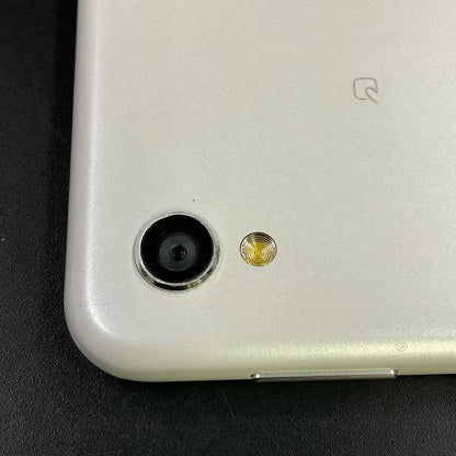 【全額返金保証】【最速発送】SHARP AQUOS sense2 32GB シルキーホワイト docomo SIMフリー SH-01L 白ロム 動作確認済