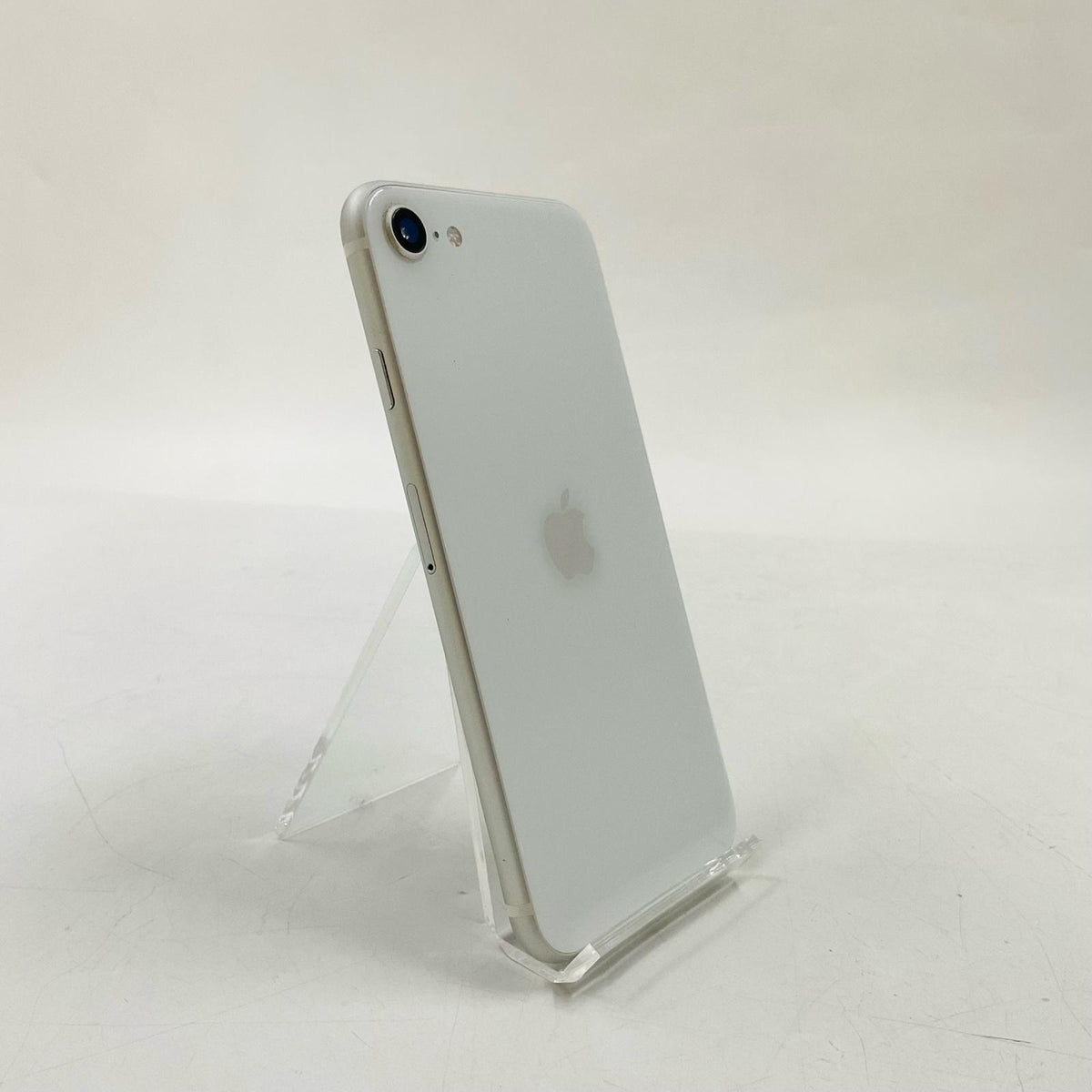 【全額返金保証】【最速発送】Apple iPhone iPhone SE（第2世代） 64GB ホワイト au SIMフリー 白ロム 動作確認済 73%