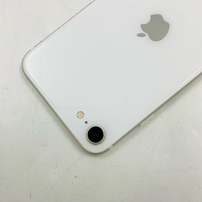 【全額返金保証】【最速発送】Apple iPhone iPhone SE（第2世代） 64GB ホワイト au SIMフリー 白ロム 動作確認済 73%