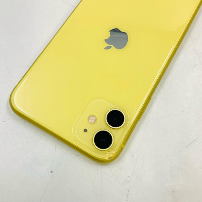 【最速発送】Apple iPhone iPhone 11 64GB イエロー docomo 白ロム【難有】 80%