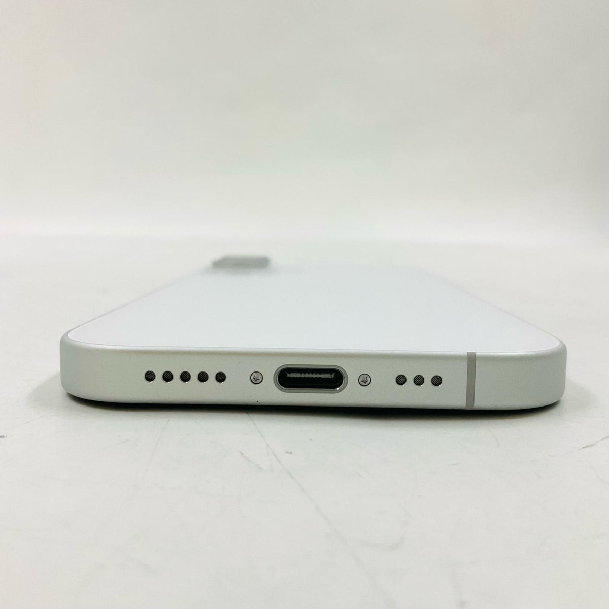 【全額返金保証】【最速発送】Apple iPhone iPhone 16 128GB ホワイト SIMフリー 白ロム 超美品 動作確認済 94%