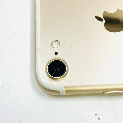【最速発送】Apple iPhone iPhone 7 128GB ゴールド docomo SIMフリー 白ロム【難有】 73%
