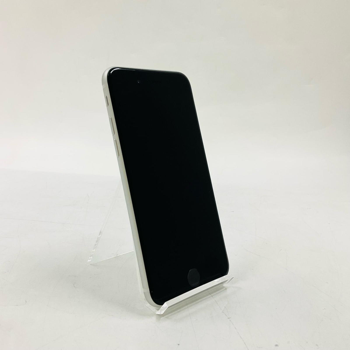 【全額返金保証】【最速発送】Apple iPhone iPhone SE（第2世代） 64GB ホワイト 白ロム 動作確認済 73%