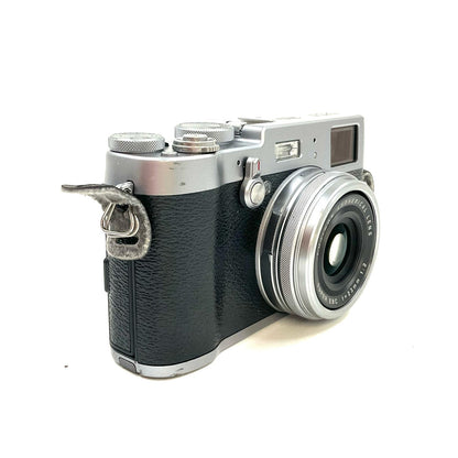 【全額返金保証】【最速発送】FUJIFILM コンパクトデジタルカメラ X100T Silver 動作確認済