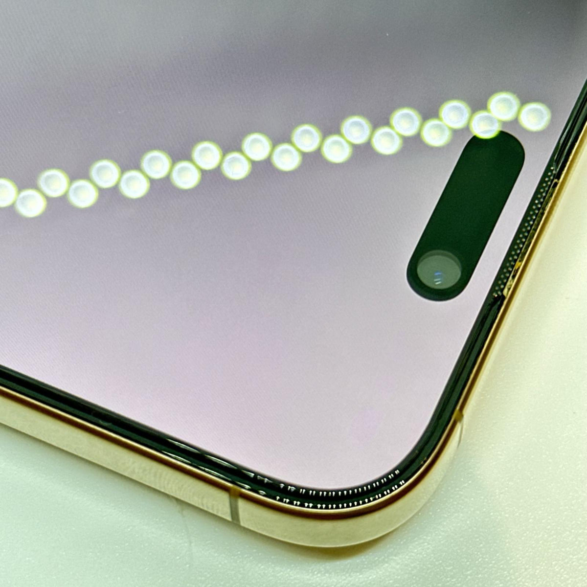 【最速発送】Apple iPhone iPhone 16 Pro 256GB デザートチタニウム Softbank 白ロム【難有】 89%