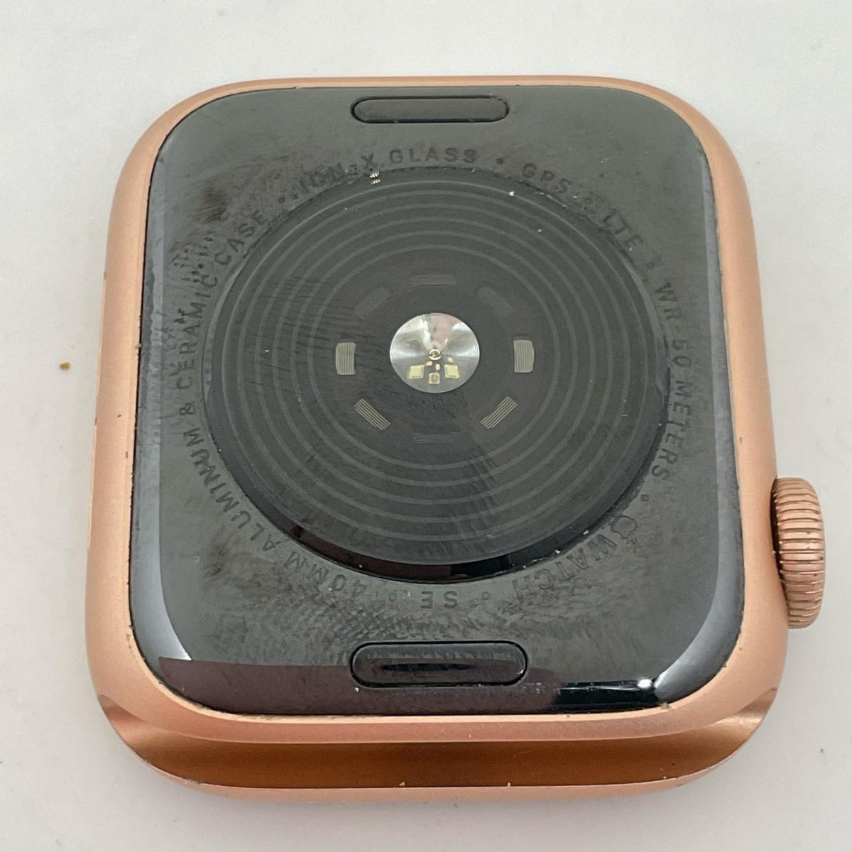【全額返金保証】【最速発送】Apple Watch SE 初代 アルミニウム 40mm GPS+Cellular 白ロム 96% 美品 動作確認済