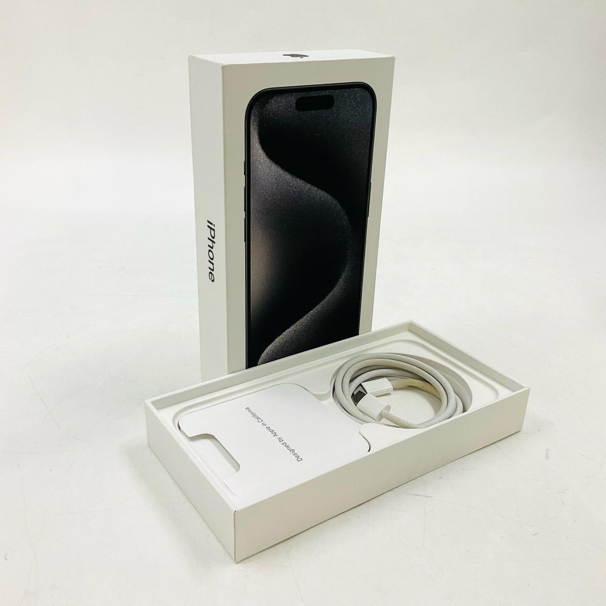【全額返金保証】【最速発送】Apple iPhone iPhone Pro 15 128GB ブラックチタニウム docomo SIMフリー 白ロム 美品 動作確認済 87%