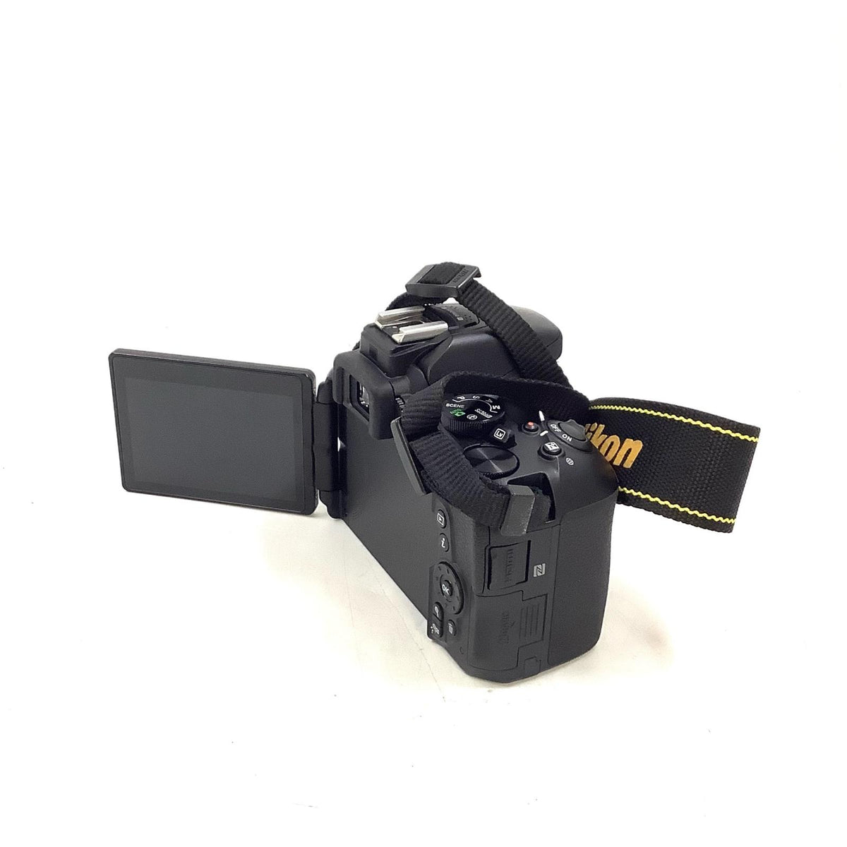 【全額返金保証】【最速発送】Nikon デジタル一眼 D5600 ボディ ブラック 美品 動作確認済