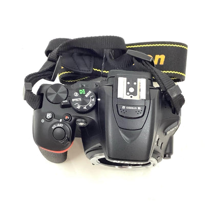 【全額返金保証】【最速発送】Nikon デジタル一眼 D5600 ボディ ブラック 美品 動作確認済