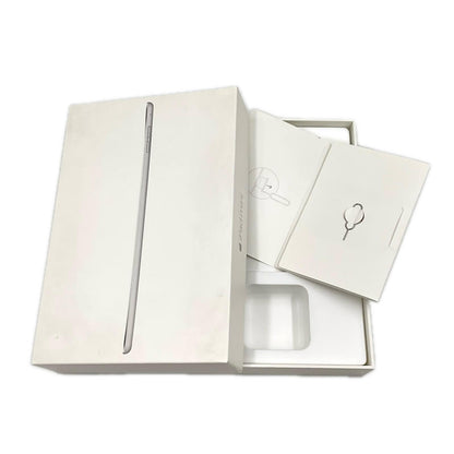 【最速発送】Apple iPad mini 7.9インチ 第4世代 16GB シルバー WiFi+Cellular docomo 白ロム【難有】